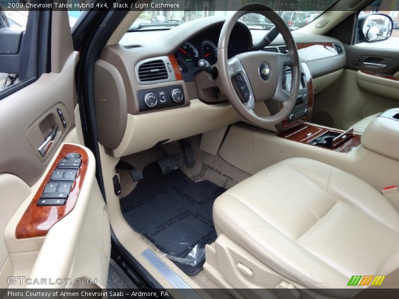  2009 Tahoe Hybrid 4x4 Light Cashmere Interior