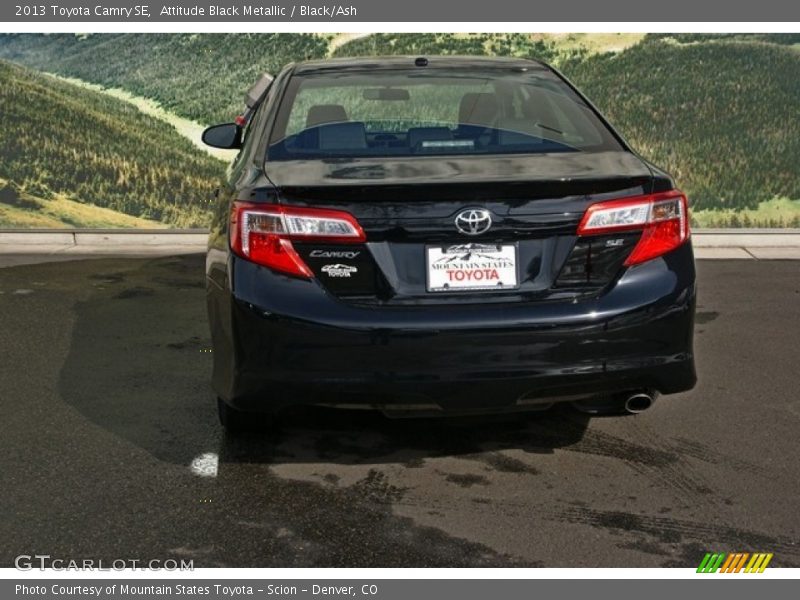 Attitude Black Metallic / Black/Ash 2013 Toyota Camry SE
