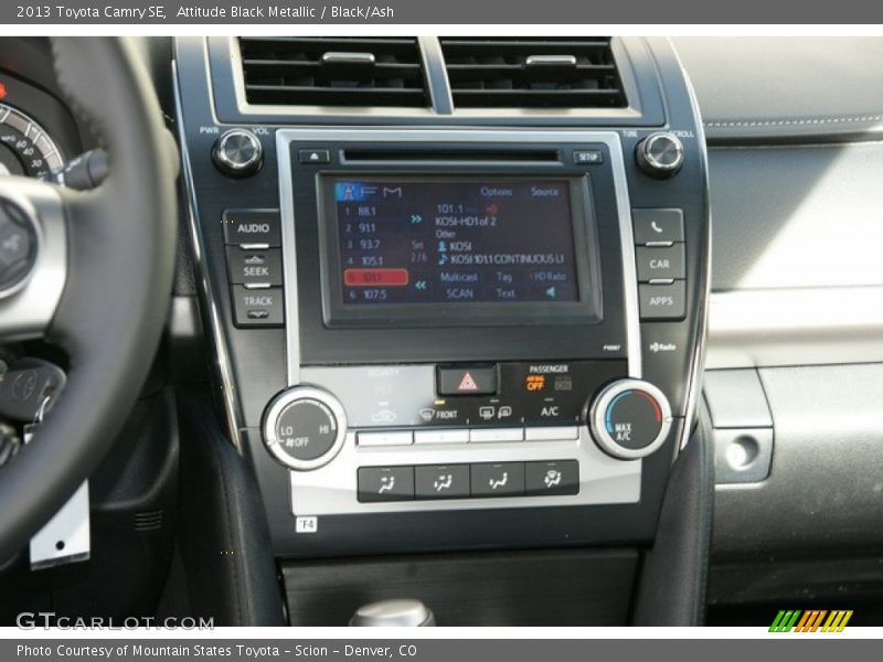 Attitude Black Metallic / Black/Ash 2013 Toyota Camry SE