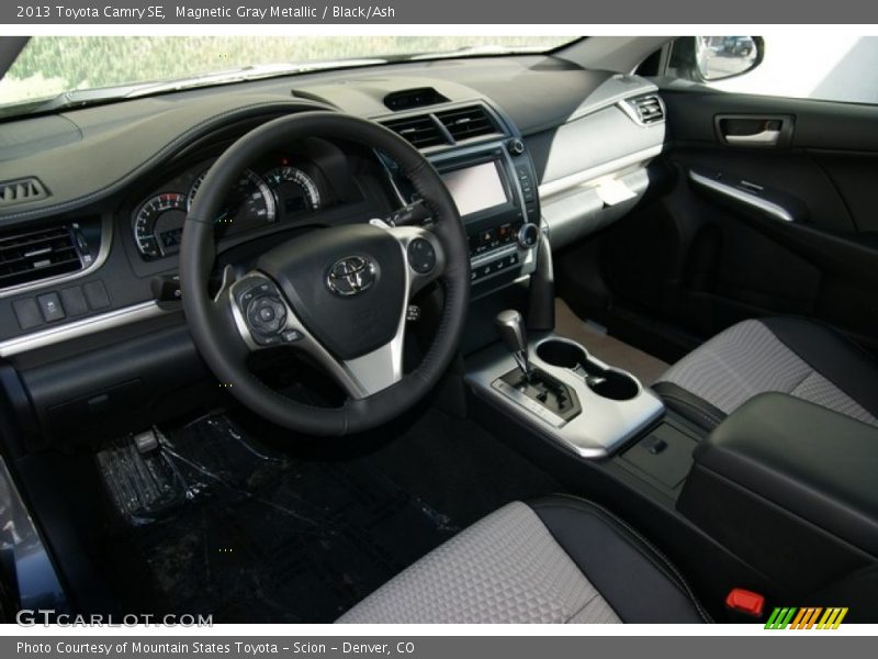 Magnetic Gray Metallic / Black/Ash 2013 Toyota Camry SE