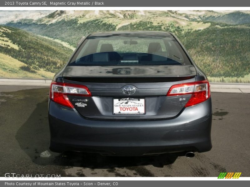 Magnetic Gray Metallic / Black 2013 Toyota Camry SE