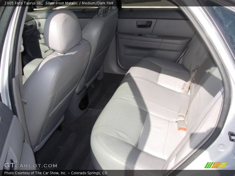 Silver Frost Metallic / Medium/Dark Flint 2005 Ford Taurus SEL