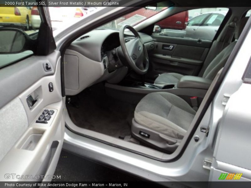 Silver Frost Metallic / Medium Graphite 2000 Ford Taurus SES