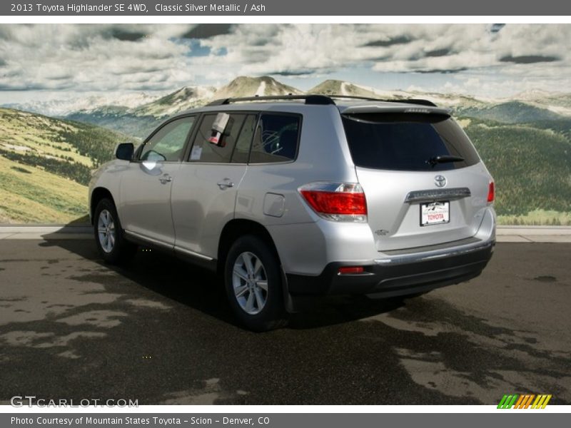 Classic Silver Metallic / Ash 2013 Toyota Highlander SE 4WD