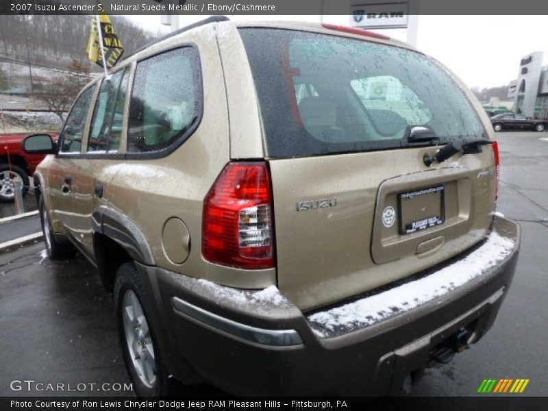 Natural Suede Metallic / Ebony/Cashmere 2007 Isuzu Ascender S