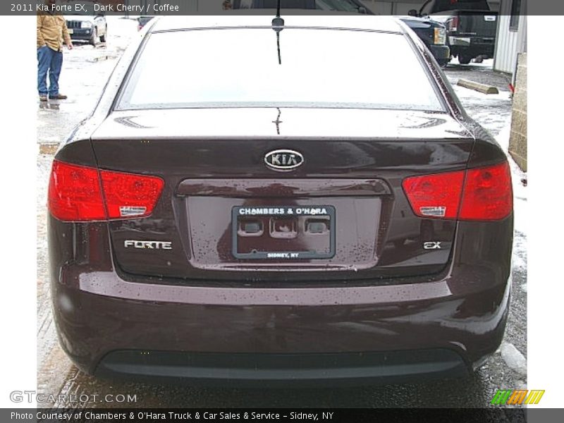 Dark Cherry / Coffee 2011 Kia Forte EX