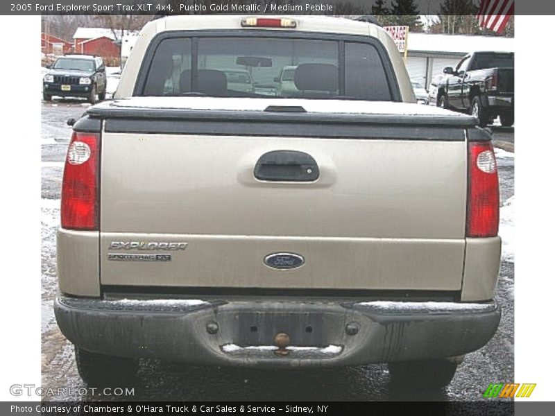 Pueblo Gold Metallic / Medium Pebble 2005 Ford Explorer Sport Trac XLT 4x4