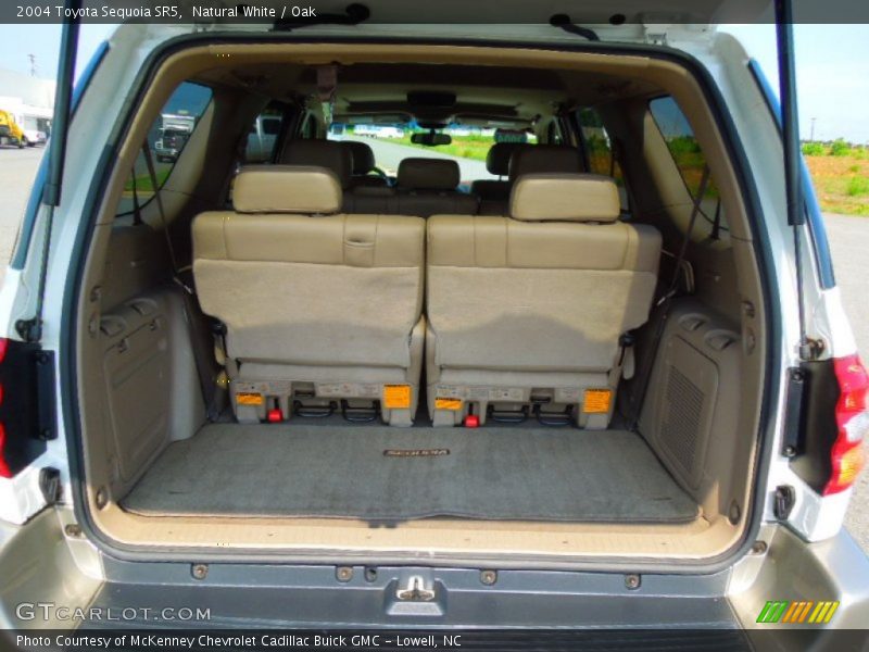  2004 Sequoia SR5 Trunk