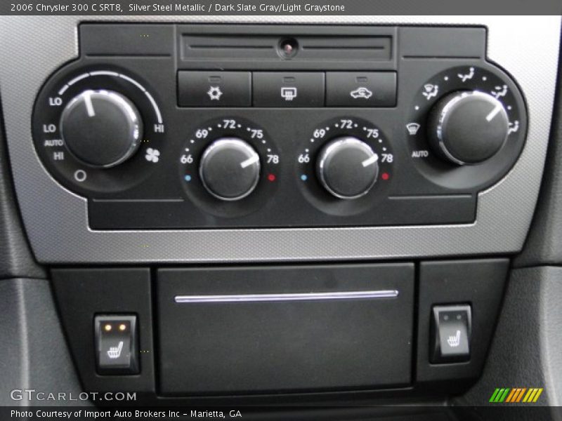 Controls of 2006 300 C SRT8