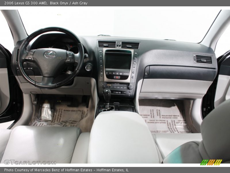 Dashboard of 2006 GS 300 AWD