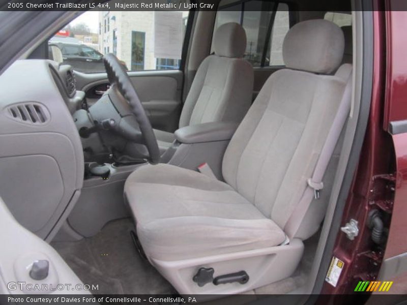 Front Seat of 2005 TrailBlazer LS 4x4