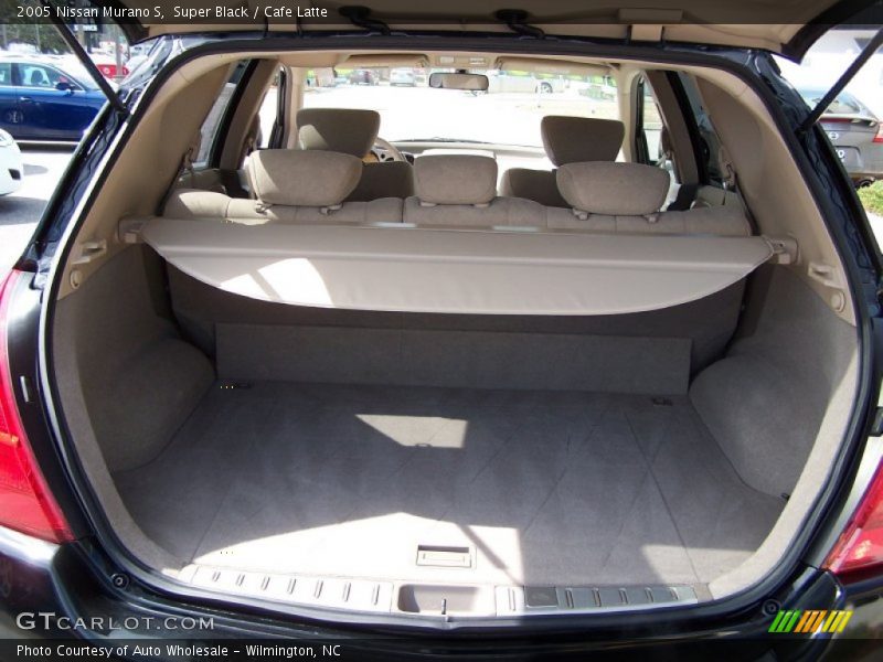  2005 Murano S Trunk