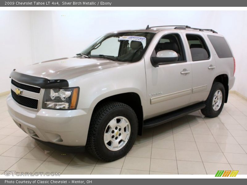 Front 3/4 View of 2009 Tahoe LT 4x4