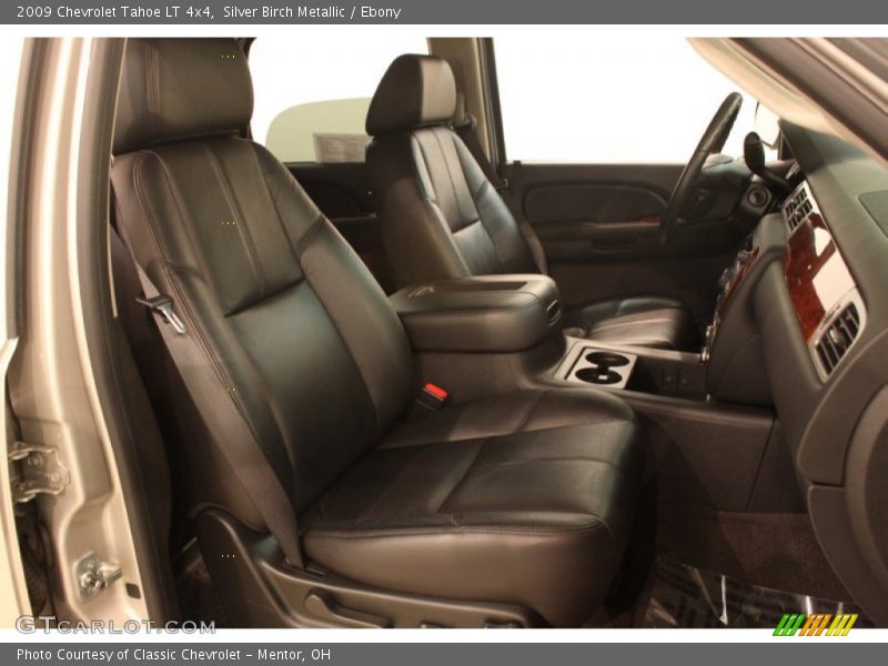 Silver Birch Metallic / Ebony 2009 Chevrolet Tahoe LT 4x4