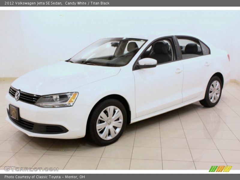 Candy White / Titan Black 2012 Volkswagen Jetta SE Sedan