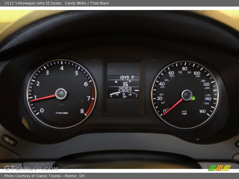 Candy White / Titan Black 2012 Volkswagen Jetta SE Sedan