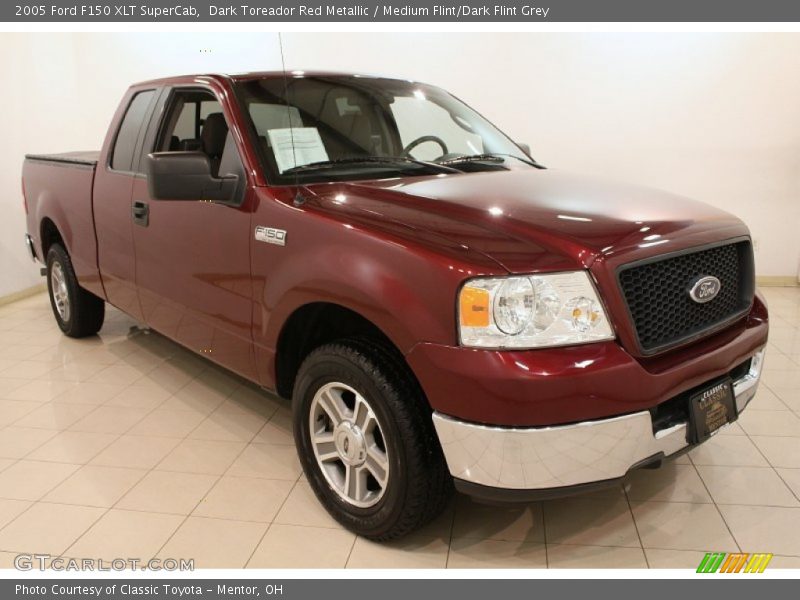 Dark Toreador Red Metallic / Medium Flint/Dark Flint Grey 2005 Ford F150 XLT SuperCab