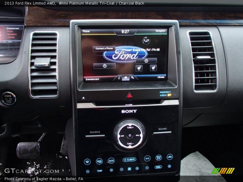 White Platinum Metallic Tri-Coat / Charcoal Black 2013 Ford Flex Limited AWD
