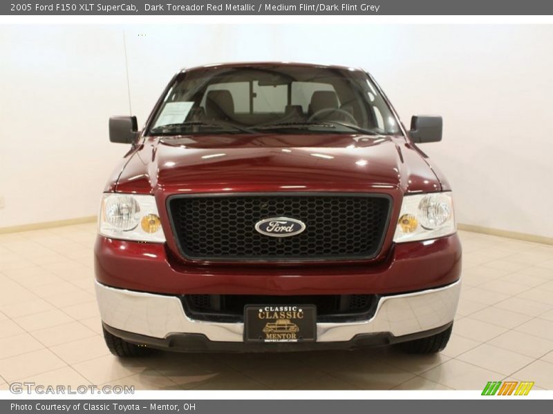 Dark Toreador Red Metallic / Medium Flint/Dark Flint Grey 2005 Ford F150 XLT SuperCab