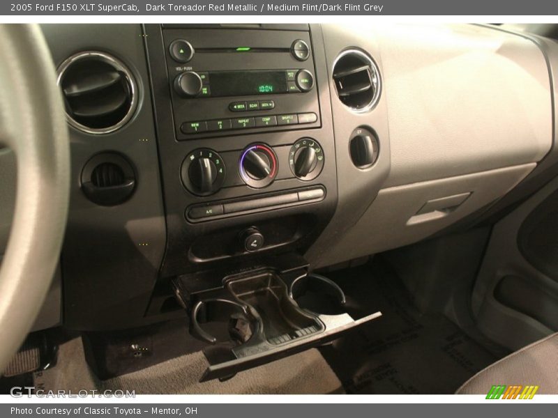 Dark Toreador Red Metallic / Medium Flint/Dark Flint Grey 2005 Ford F150 XLT SuperCab