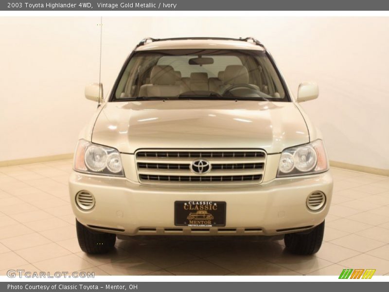 Vintage Gold Metallic / Ivory 2003 Toyota Highlander 4WD
