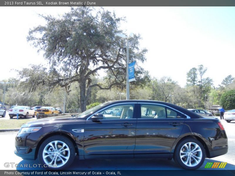 Kodiak Brown Metallic / Dune 2013 Ford Taurus SEL