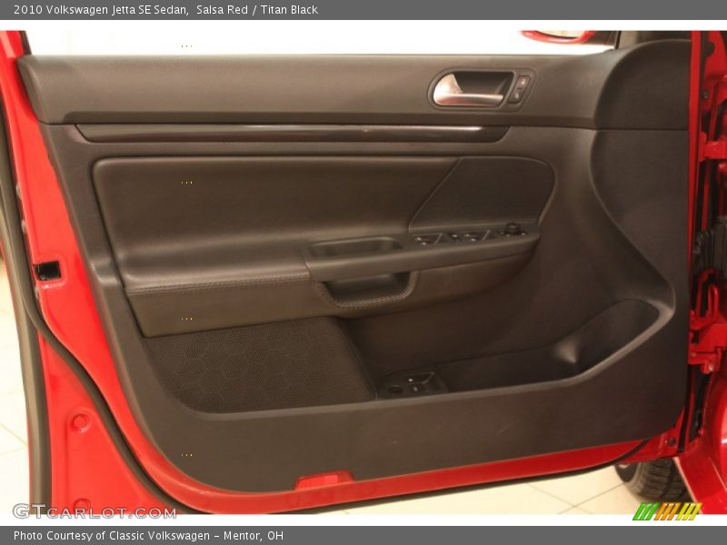 Door Panel of 2010 Jetta SE Sedan