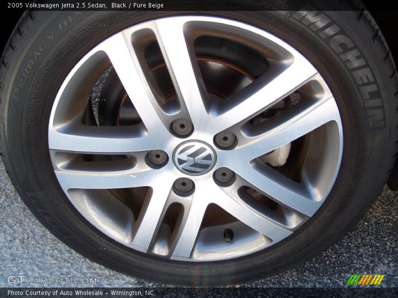 Black / Pure Beige 2005 Volkswagen Jetta 2.5 Sedan