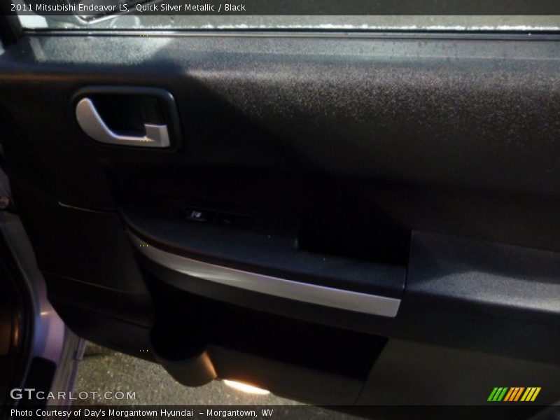 Quick Silver Metallic / Black 2011 Mitsubishi Endeavor LS