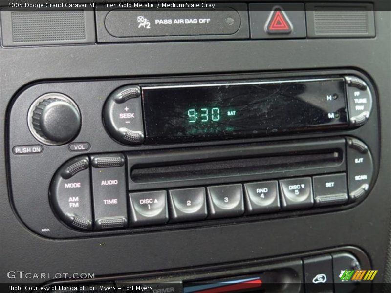 Linen Gold Metallic / Medium Slate Gray 2005 Dodge Grand Caravan SE