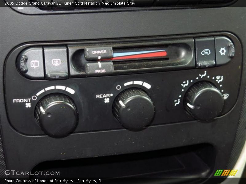 Linen Gold Metallic / Medium Slate Gray 2005 Dodge Grand Caravan SE