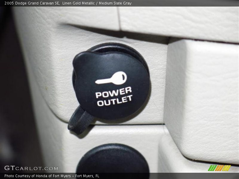 Linen Gold Metallic / Medium Slate Gray 2005 Dodge Grand Caravan SE