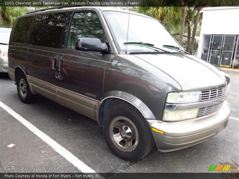 Front 3/4 View of 2001 Astro Passenger Van