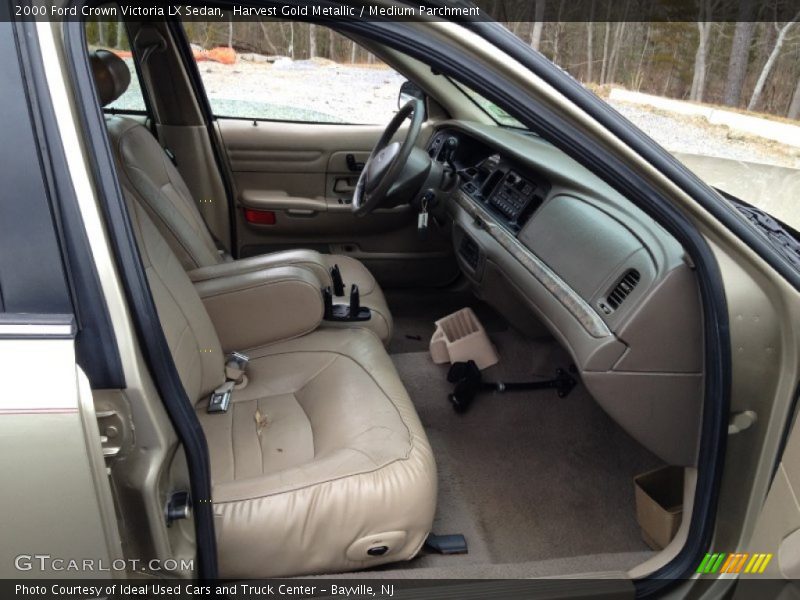 Front Seat of 2000 Crown Victoria LX Sedan