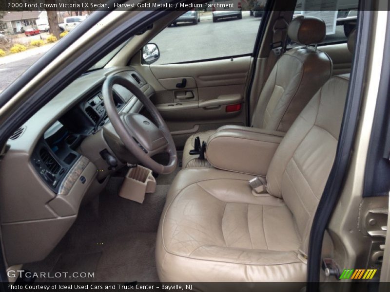 Harvest Gold Metallic / Medium Parchment 2000 Ford Crown Victoria LX Sedan