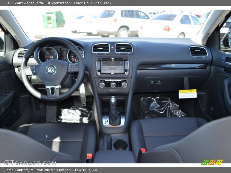 Black Uni / Titan Black 2013 Volkswagen Jetta TDI SportWagen