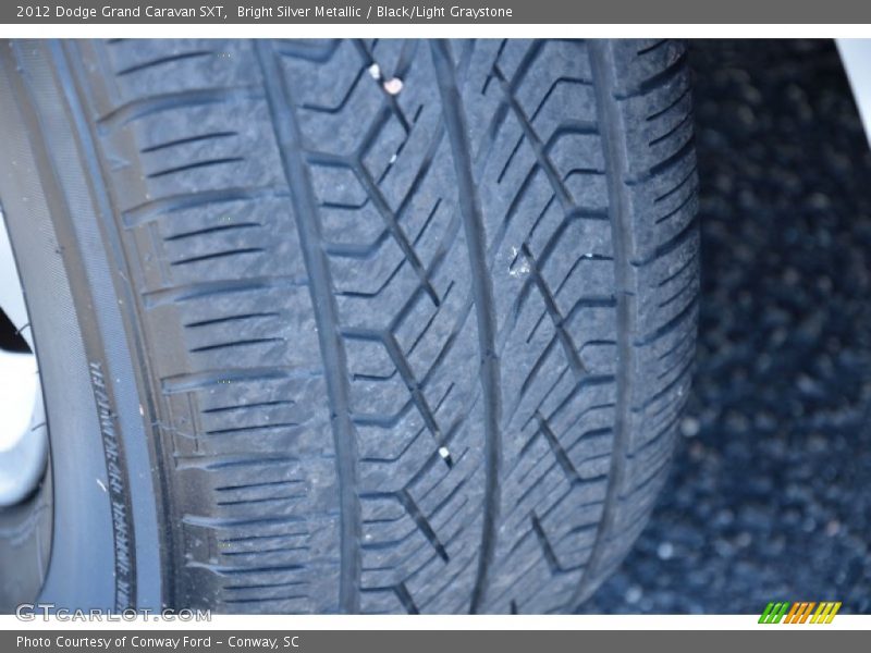 Bright Silver Metallic / Black/Light Graystone 2012 Dodge Grand Caravan SXT