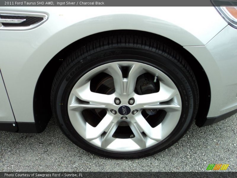  2011 Taurus SHO AWD Wheel