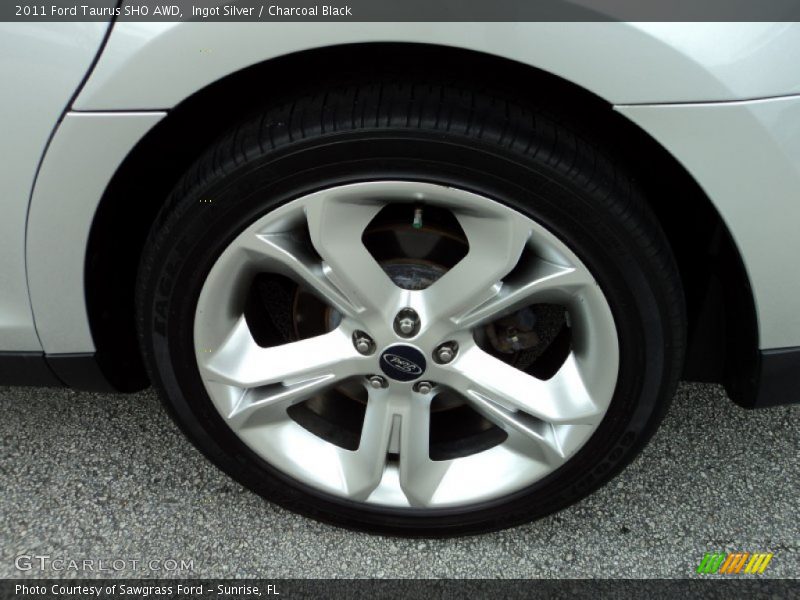 2011 Taurus SHO AWD Wheel