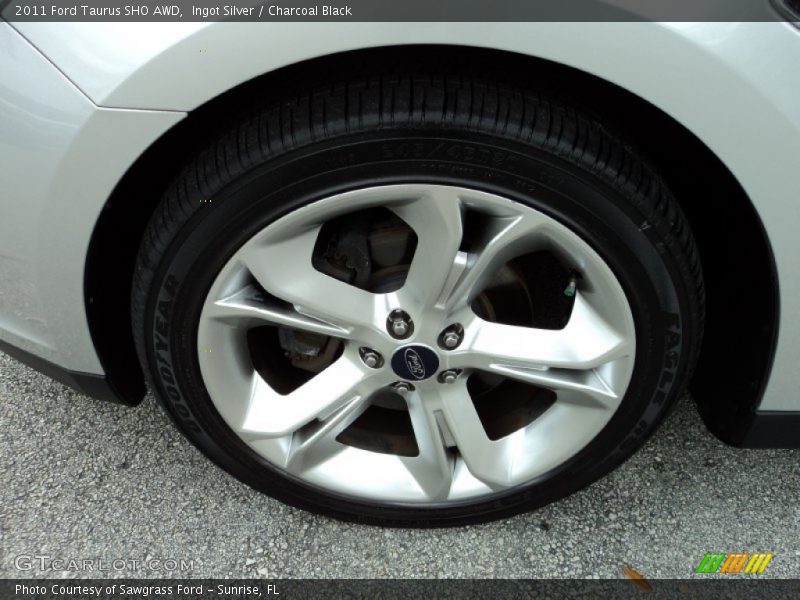  2011 Taurus SHO AWD Wheel