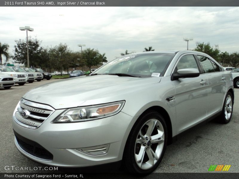 Front 3/4 View of 2011 Taurus SHO AWD