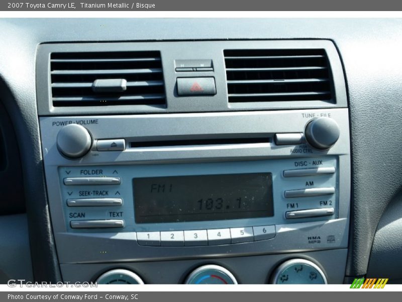 Audio System of 2007 Camry LE