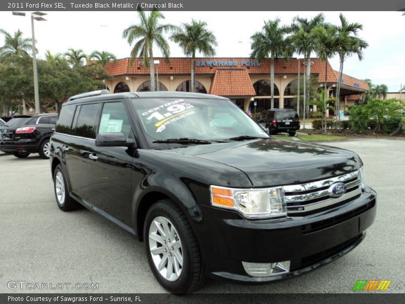 Tuxedo Black Metallic / Charcoal Black 2011 Ford Flex SEL