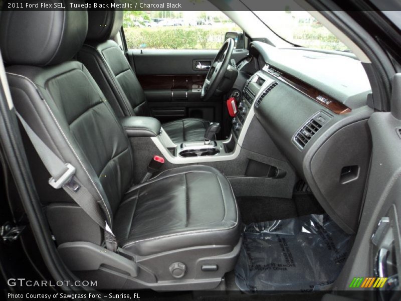 Tuxedo Black Metallic / Charcoal Black 2011 Ford Flex SEL