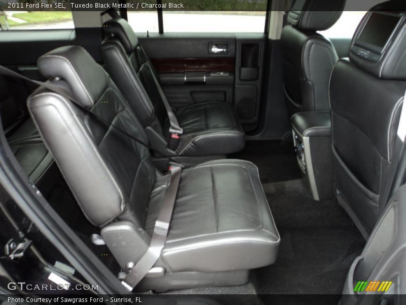 Tuxedo Black Metallic / Charcoal Black 2011 Ford Flex SEL