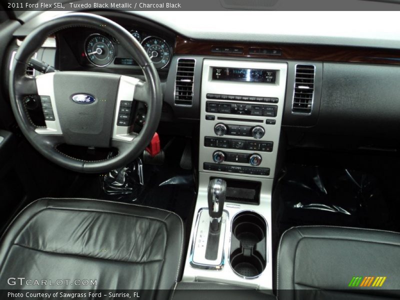 Tuxedo Black Metallic / Charcoal Black 2011 Ford Flex SEL