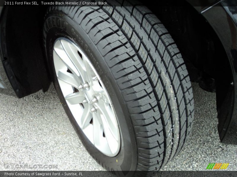 Tuxedo Black Metallic / Charcoal Black 2011 Ford Flex SEL
