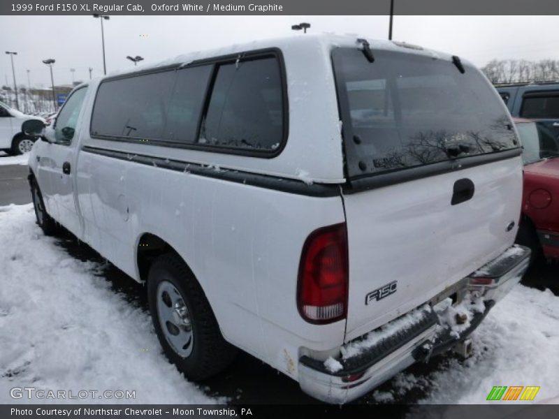 Oxford White / Medium Graphite 1999 Ford F150 XL Regular Cab