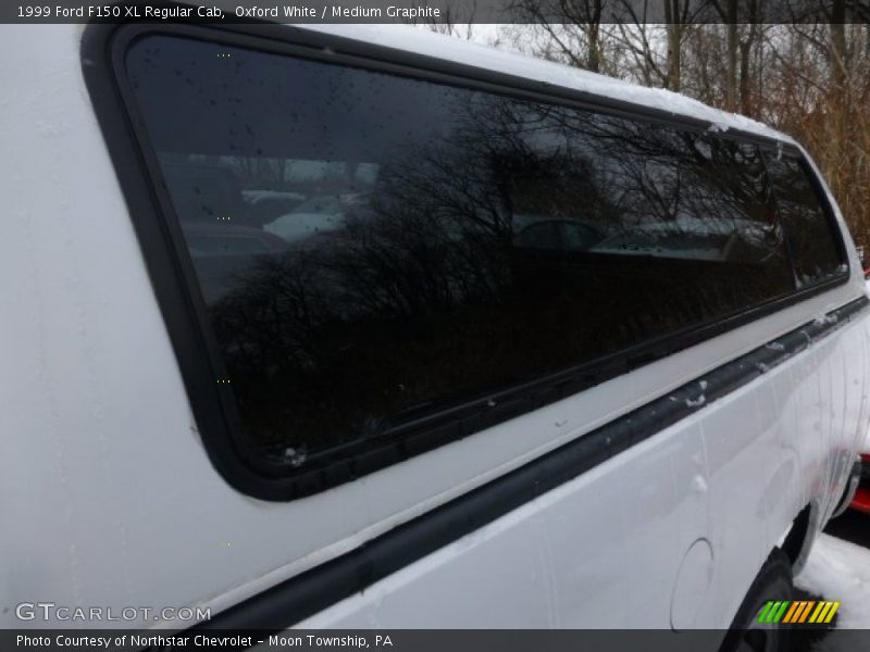 Oxford White / Medium Graphite 1999 Ford F150 XL Regular Cab