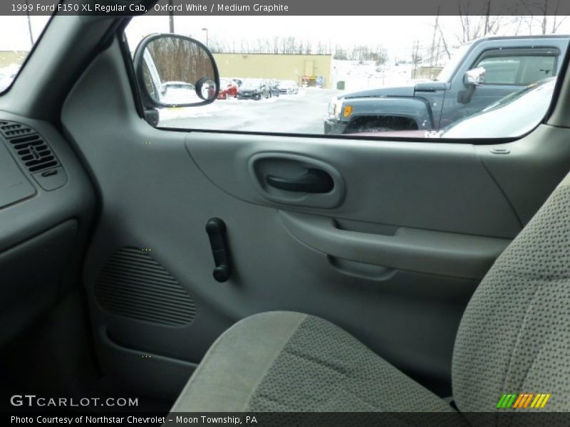Oxford White / Medium Graphite 1999 Ford F150 XL Regular Cab